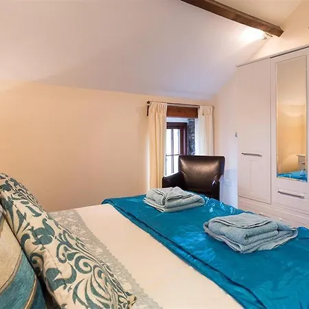 Nest Barn * קזיק