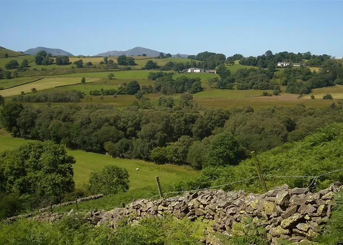 Nest Barn كيسويك