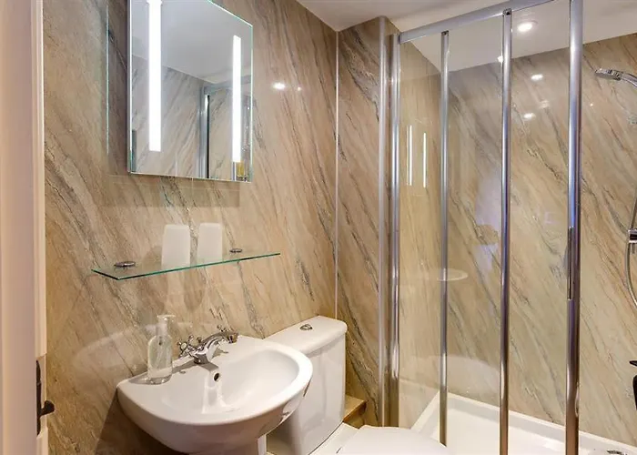 Nest Barn كيسويك